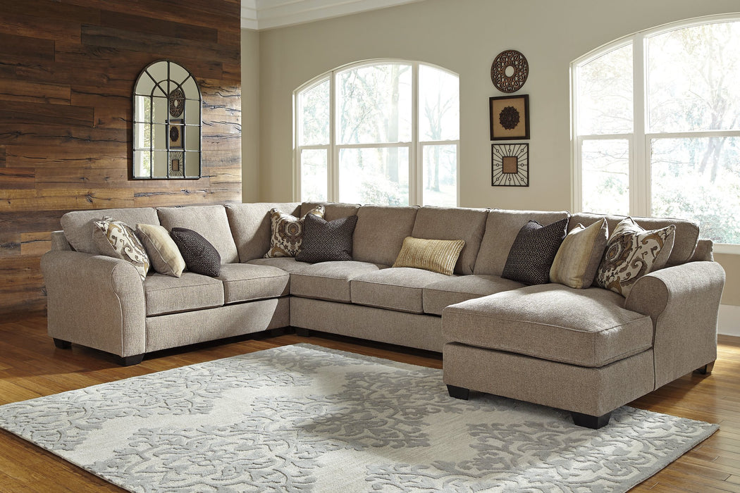 Pantomine Sectional with Chaise