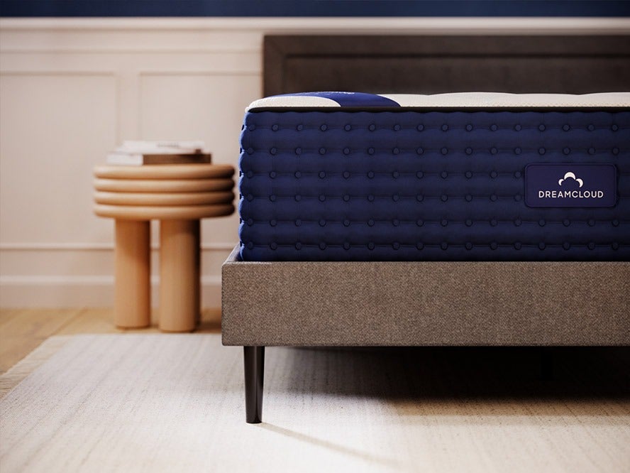 The DreamCloud Hybrid Mattress