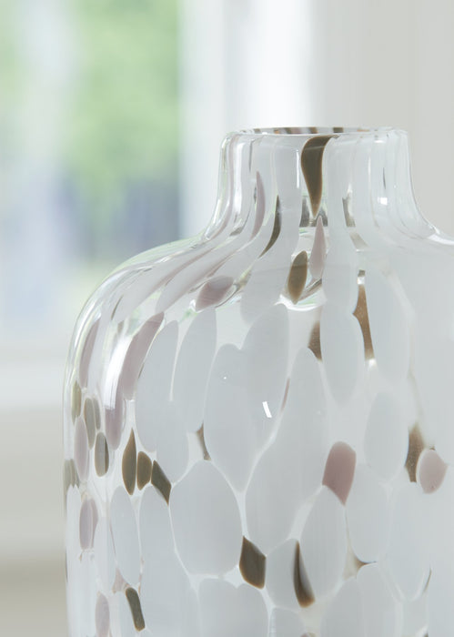 Keelton Vase